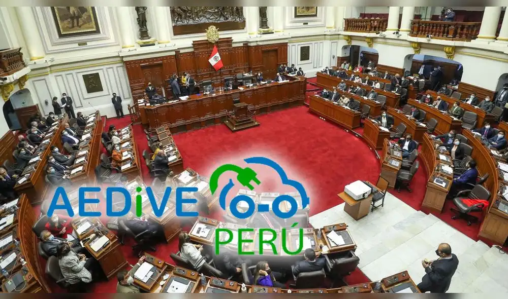 Según el MEF si se aprobara la Ley de Electromovilidad se producirían millonarias pérdidas en las arcas fiscales. Foto: Composición-LR/Andina Según el MEF si se aprobara la Ley de Electromovilidad se producirían millonarias pérdidas en las arcas fiscales. Foto: Composición-LR/Andina