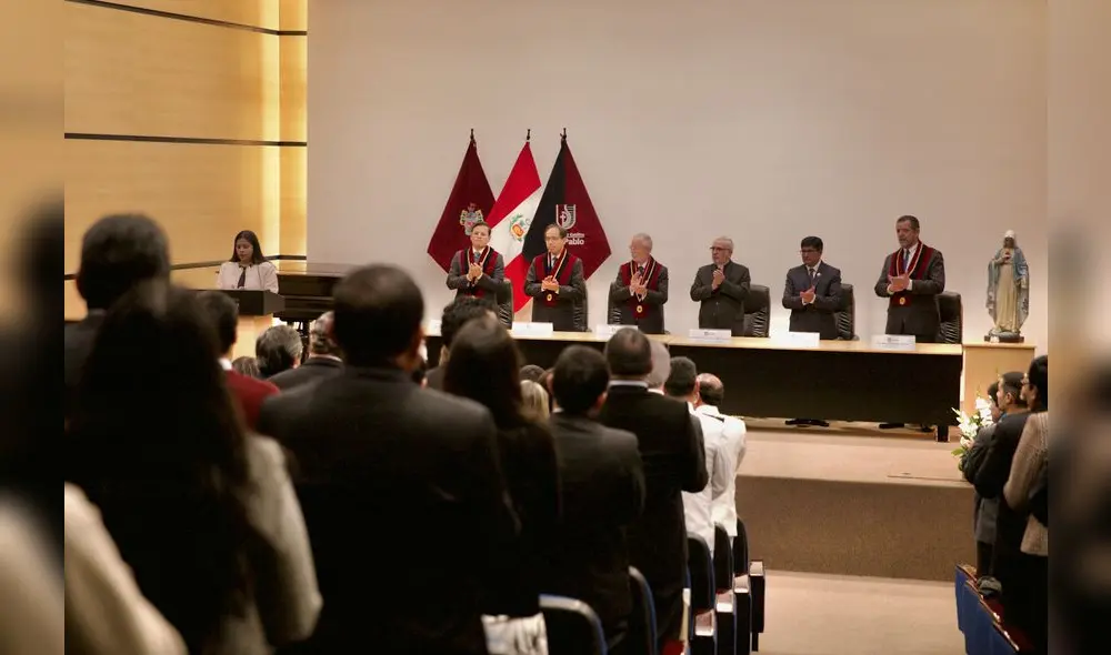Aniversario. Universidad San Pablo celebró aniversario, su rector aprovechó para pronunciarse sobre nombramientos de docentes.