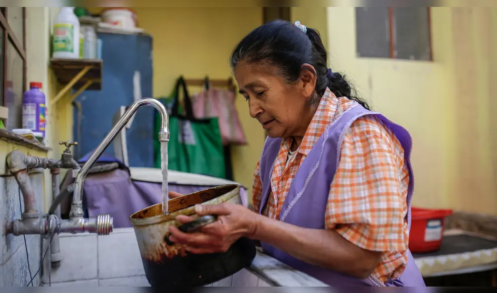 Consecuencias. Bernardina vecina de Tiabaya señala que no tiene problemas con agua, pese a altos niveles de arsénico. Foto: La República