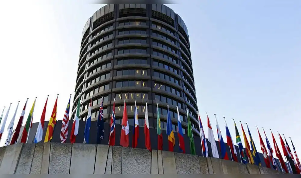 El BIS también destacó que los mercados laborales aún se encuentran ajustados. Foto: EFE