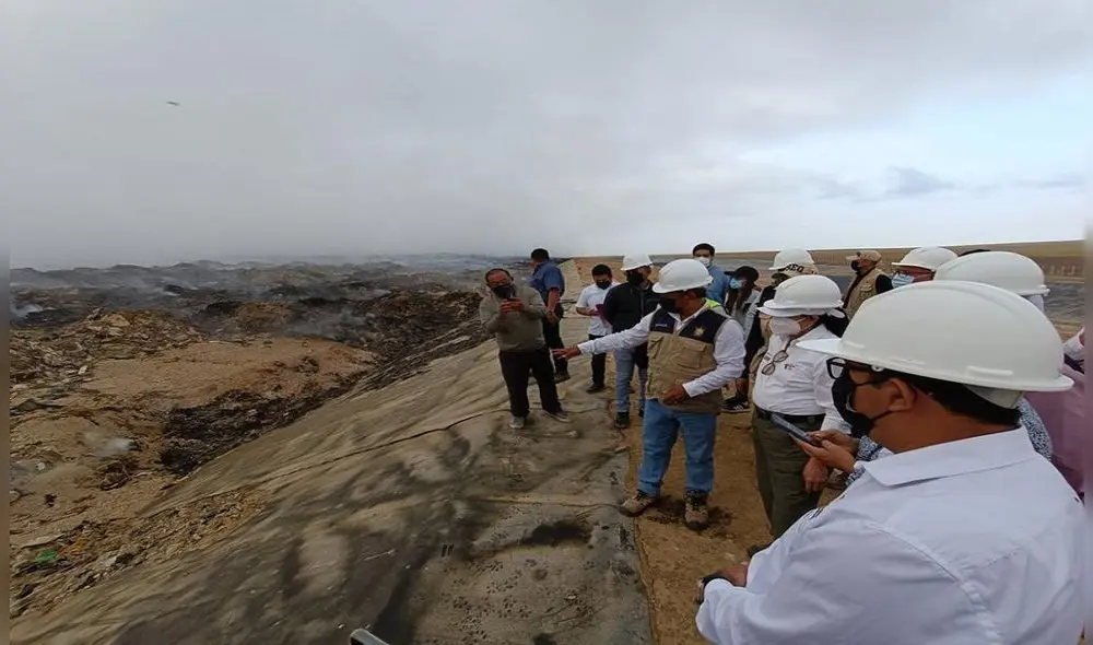 Ministra recorre celda transitoria que sufrió incendio. Foto: Rosa Quincho/LR