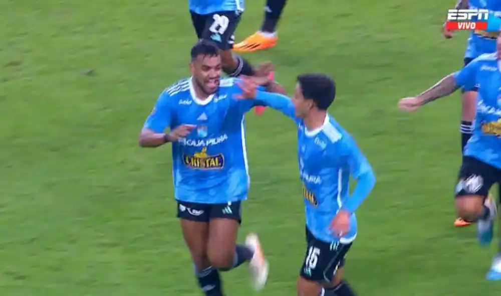 Brenner Marlos sacó un cabezazo para emparejar las acciones en el Maracaná. Foto: ESPN