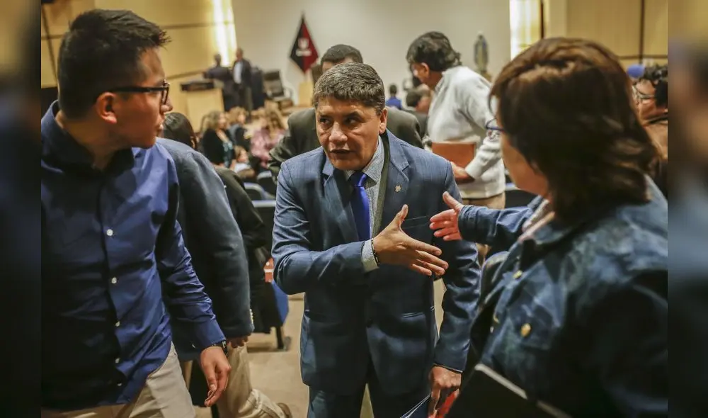 Alcalde de Arequipa es cuestionado por designación. Foto: Rodrigo Talavera/La República