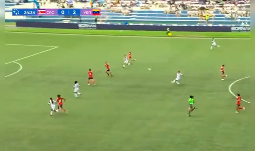 Deyna Castellanos es una de las mejores jugadoras del continente. Foto y video: Twitter/Mario Sánches Videos Deyna Castellanos es una de las mejores jugadoras del continente. Foto y video: Twitter/Mario Sánches Videos