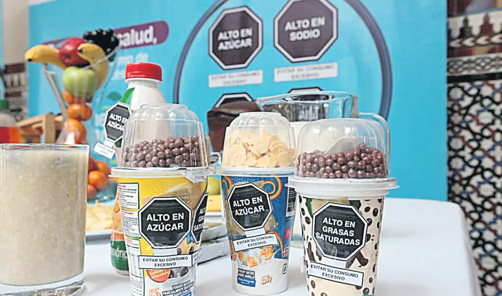 Salud pública. Según la norma, los octógonos deben ser de naturaleza permanente, de difícil remoción, indelebles y resistentes a temperaturas bajas o altas. Foto: difusión