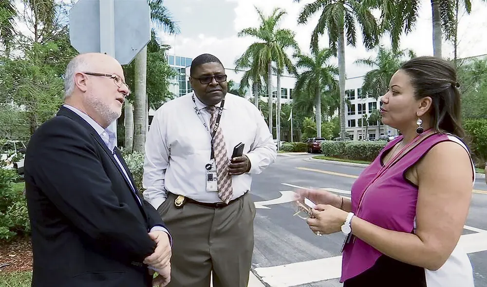 Los funcionarios de la DEA en Miami, Anne Judith Lambert y Adolphus Wright, admiten que el fujimorista Joaquín Ramírez afronta una investigación. Foto: difusión Los funcionarios de la DEA en Miami, Anne Judith Lambert y Adolphus Wright, admiten que el fujimorista Joaquín Ramírez afronta una investigación. Foto: difusión