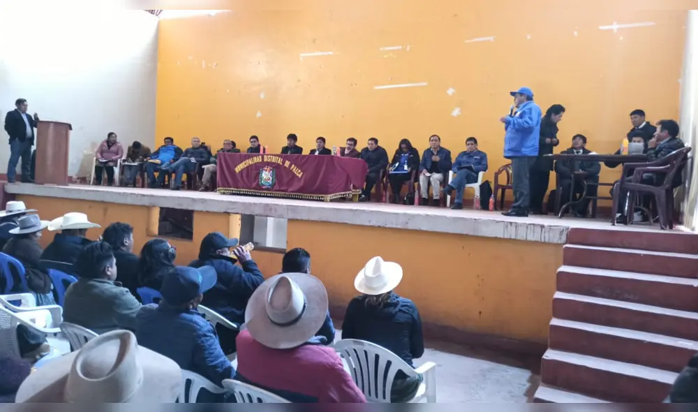 Diálogo. El miércoles de la semana pasada se logró retomar el diálogo entre la población de Palca y la minera. Se busca un mayor aporte económico. Foto: La República