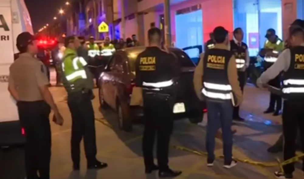 El agente fue detenido en el 2021 por integrar una banda criminal dedicada a robar a comerciantes que se retiraban de entidades financieras. Foto: Panamericana - Video: Panamericana