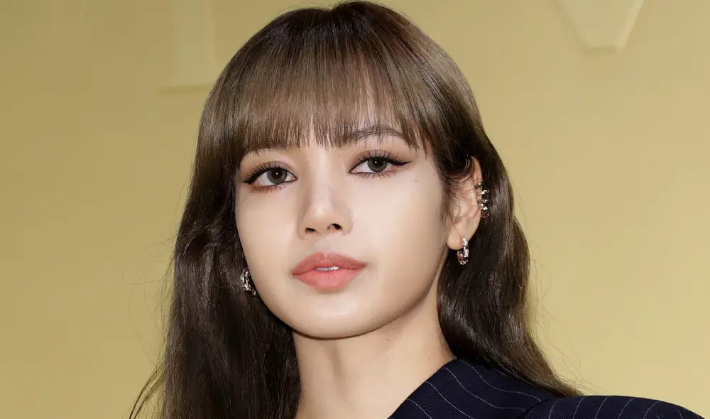 Lisa es la integrante más joven de BLACKPINK. A finales de junio, la idol k-pop causó furor al quitarse su icónico cerquillo. Foto: Bvlgari Lisa es la integrante más joven de BLACKPINK. A finales de junio, la idol k-pop causó furor al quitarse su icónico cerquillo. Foto: Bvlgari