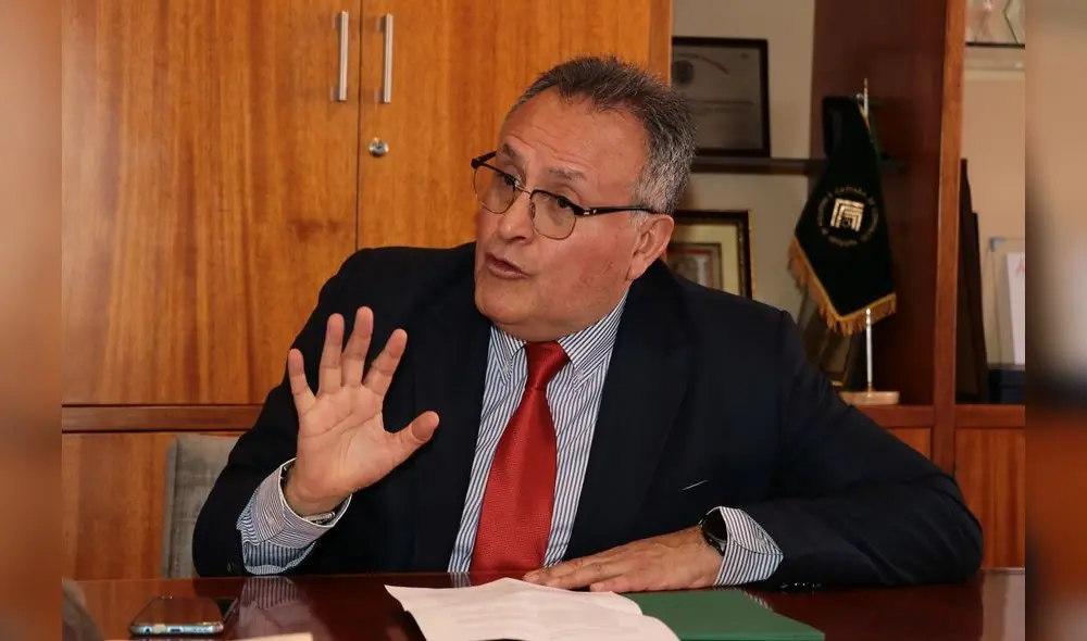 Preocupado. Cáceres Arce señala que la situación del país está marcada por inestabilidad. Preocupado. Cáceres Arce señala que la situación del país está marcada por inestabilidad.