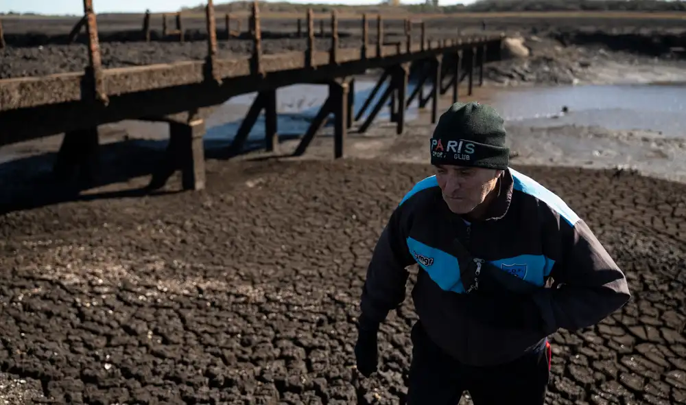 Al cierre de esta edición, la represa Paso Severino estaba a punto de quedarse totalmente seca. Foto: agencias