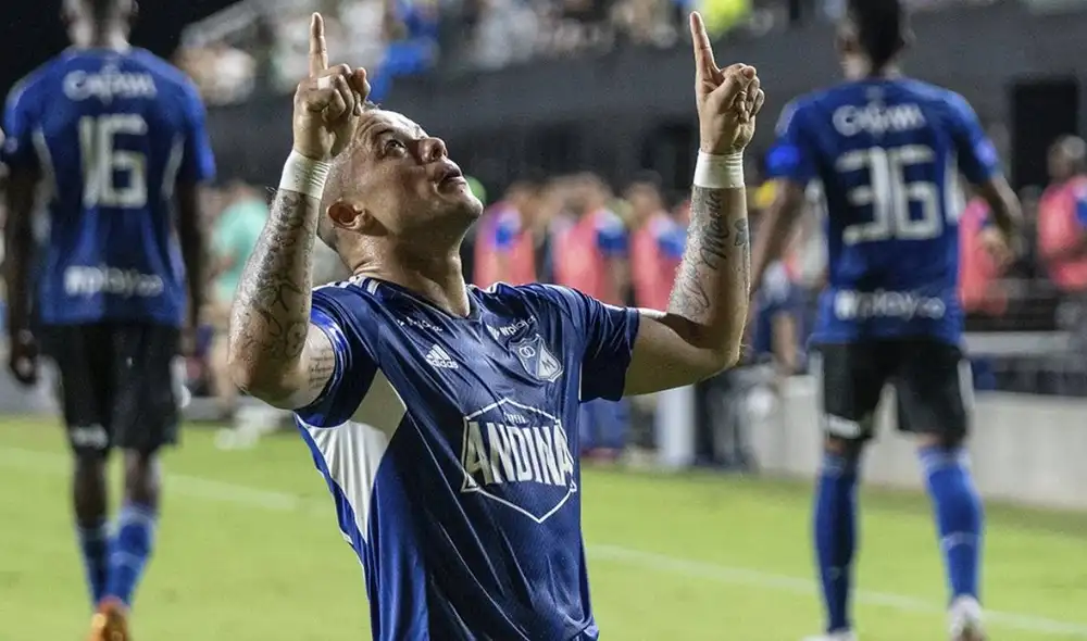 Leo Castro anotó para Millonarios en el clásico colombiano. Foto: Twitter. Leo Castro anotó para Millonarios en el clásico colombiano. Foto: Twitter.