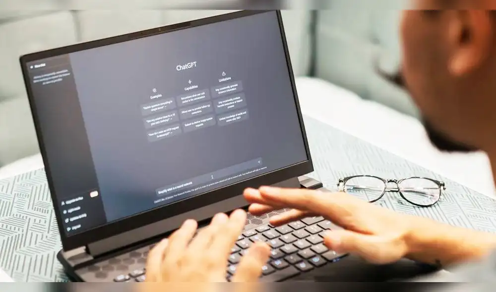 ChatGPT se ha convertido en una herramienta utilizada por miles. Foto: Composición LR