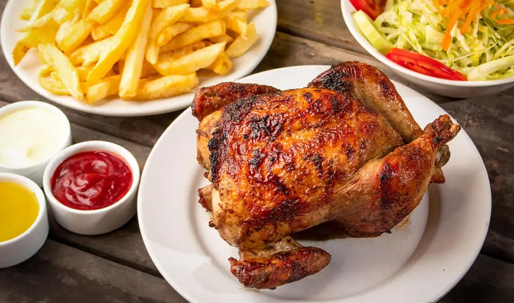 El pollo a la brasa es uno de los potajes más populares del Perú. Foto: La República El pollo a la brasa es uno de los potajes más populares del Perú. Foto: La República