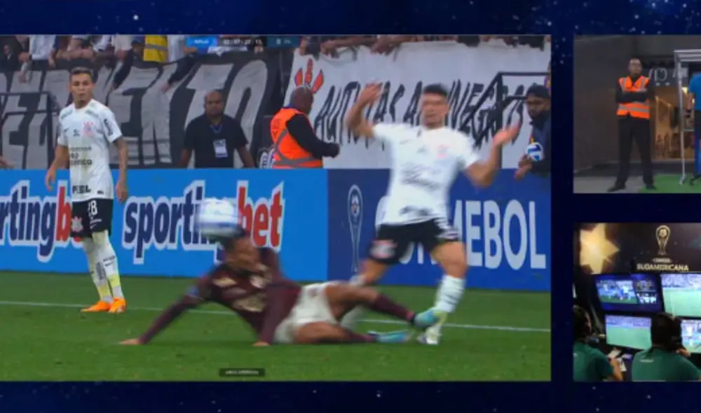 Alex Valera se fue expulsado en el segundo tiempo por una dura entrada. Foto: DSports Alex Valera se fue expulsado en el segundo tiempo por una dura entrada. Foto: DSports