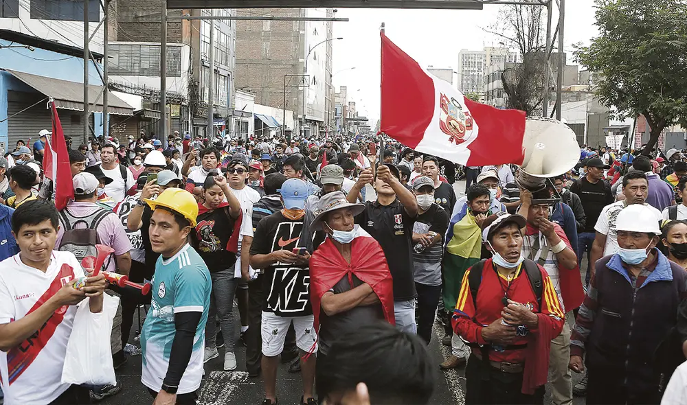 Protesta. Para los que organizan la marcha del 19 de julio, la única salida es  la renuncia de Boluarte y adelanto de elecciones. Foto: Marco Cotrina/La República