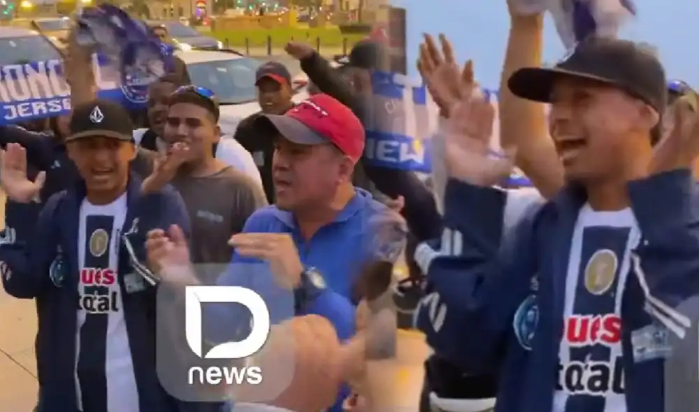 Hinchas de Emelec alientan a su equipo para el partido contra Sporting Cristal. Foto: composición LR/captura/DNews Sport