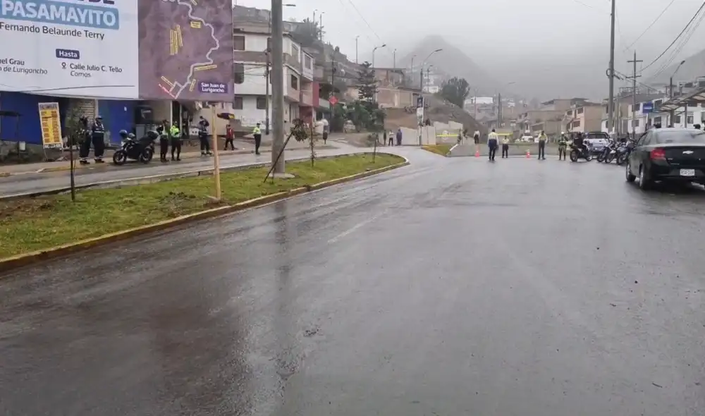 El accidente en la 'Curva del Diablo' ocasionó la muerte de 5 personas. Foto: captura La República / Vanessa Sandoval