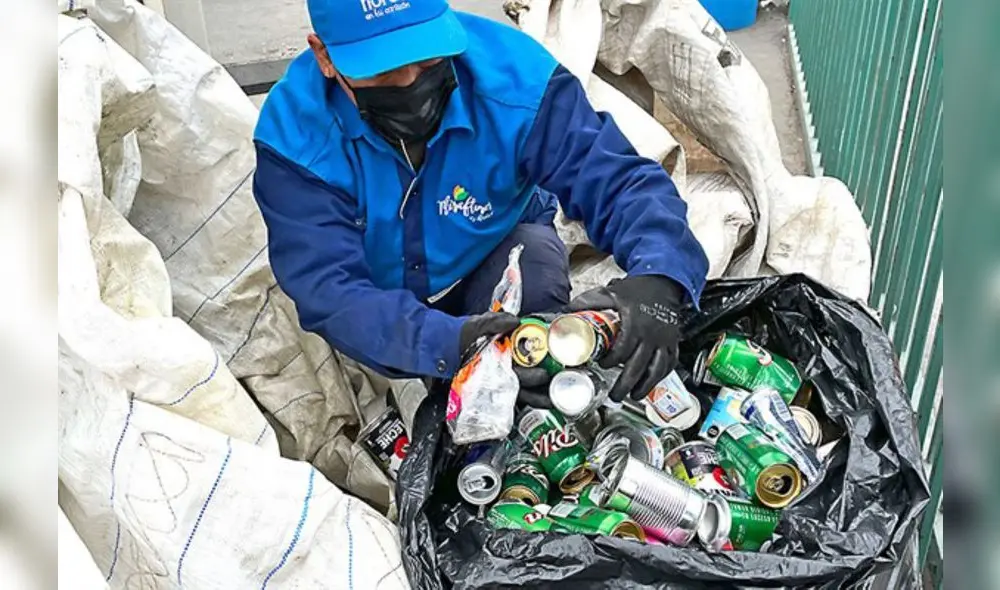 Ayuda económica de S/900 se entregará a los recicladores hasta el 30 de noviembre de este año. Foto: Andina