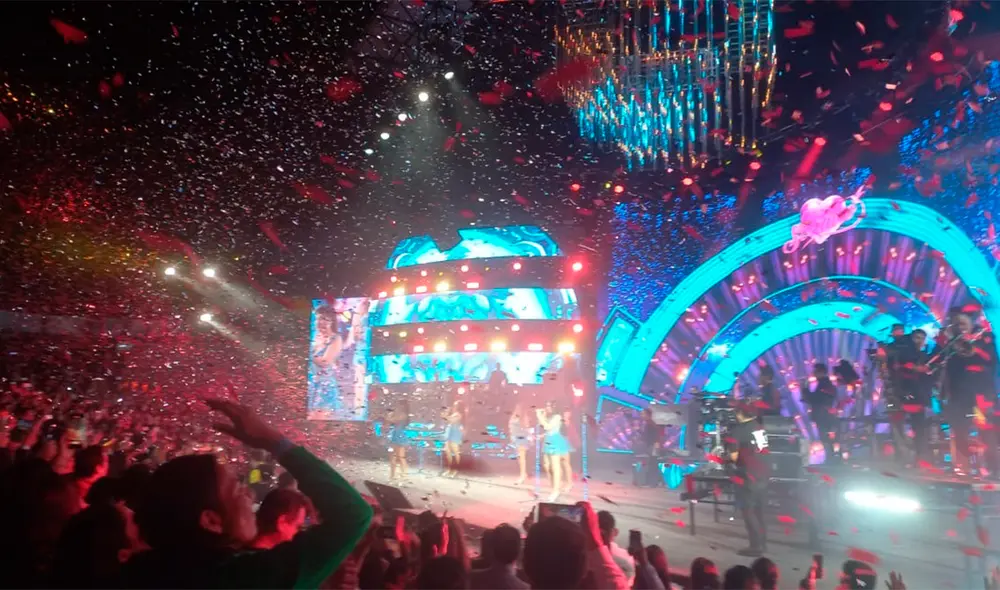 Corazón Serrano culminó primera presentación por sus 30 años. Foto: Sandy Carrión/La República