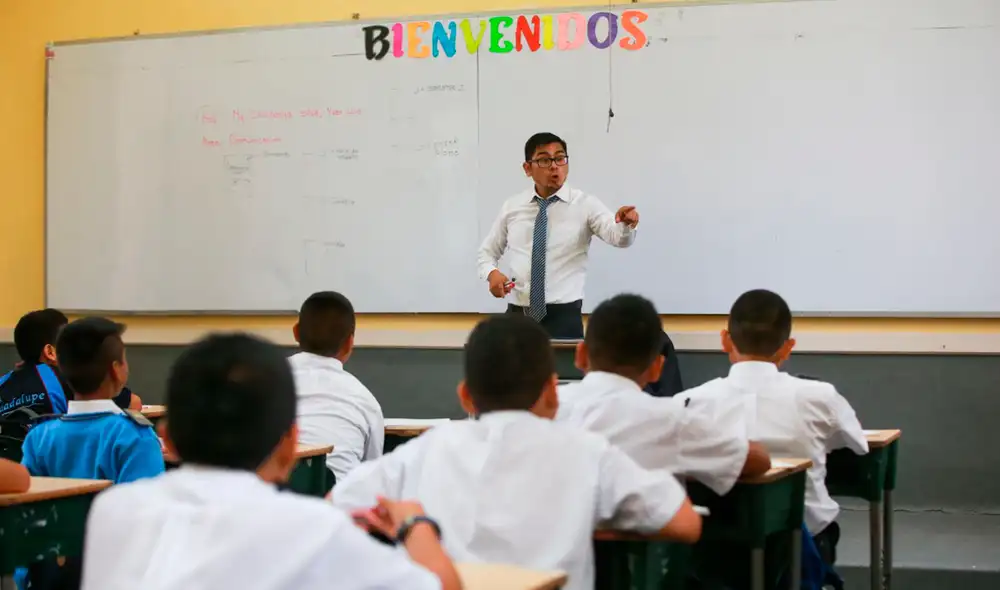 El pago se concretó luego de que el Minedu y el Sutep llegaran a un acuerdo sobre la negociación colectiva 2023 - 2024. Foto: Andina