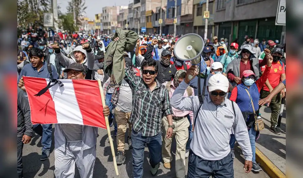 Organizaciones realizan colectas para poder solventar viajes de representantes a la denominada 'Tercera toma de Lima' para este 19 de julio. Foto: La República