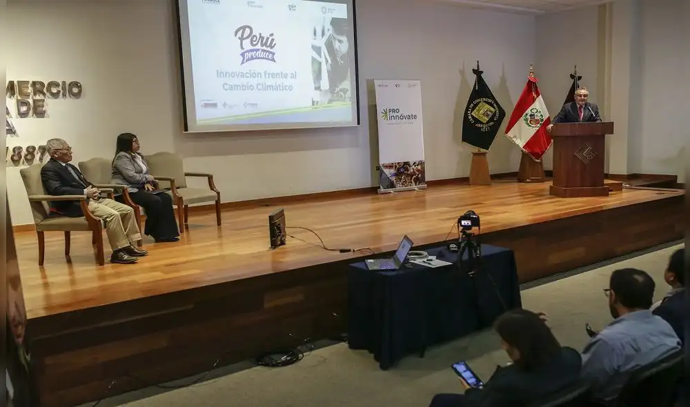 Funcionarios presentaron el programa en la Cámara de Comercio e Industria de Arequipa. Foto: Rodrigo Talavera Funcionarios presentaron el programa en la Cámara de Comercio e Industria de Arequipa. Foto: Rodrigo Talavera