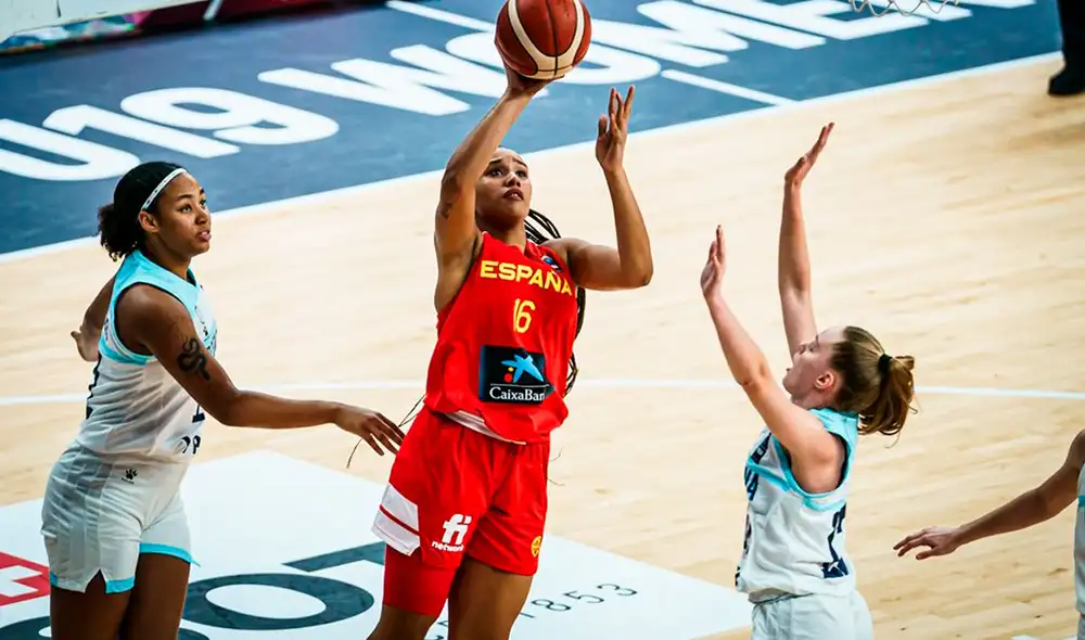 España termina en la primera posición del grupo A del Mundial Sub-19. Foto: FIBA España termina en la primera posición del grupo A del Mundial Sub-19. Foto: FIBA