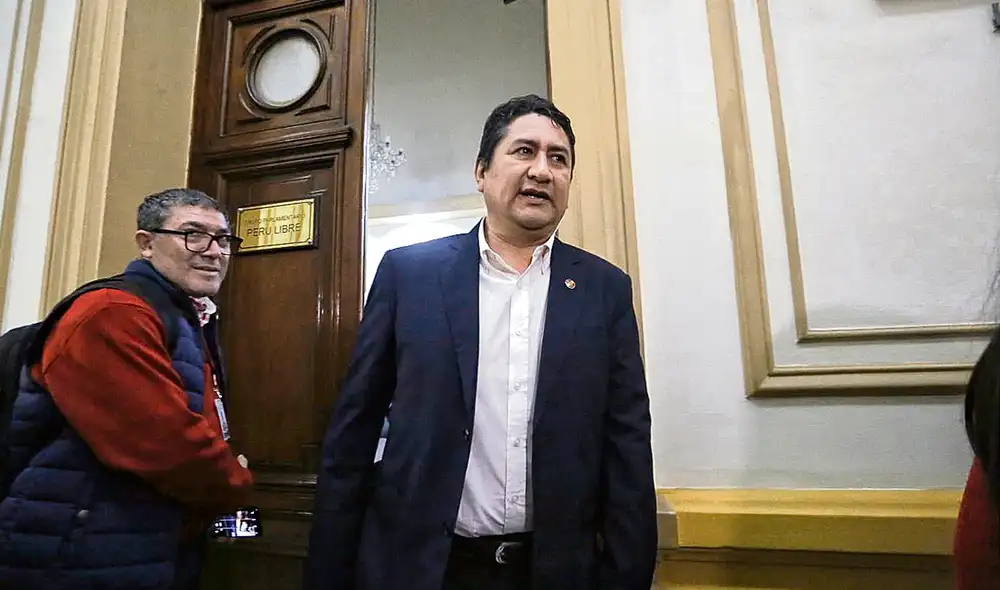 Pendiente. La sentencia a Vladimir Cerrón sigue en debate en la Sala de Apelaciones. Foto: Antonio Melgarejo/La República Pendiente. La sentencia a Vladimir Cerrón sigue en debate en la Sala de Apelaciones. Foto: Antonio Melgarejo/La República