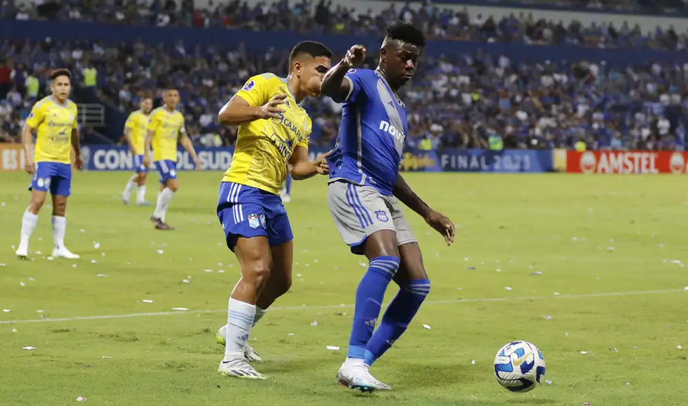Cristal perdió 0-1 ante Emelec en la ida por la Copa Sudamericana 2023. Foto: Emelec Cristal perdió 0-1 ante Emelec en la ida por la Copa Sudamericana 2023. Foto: Emelec