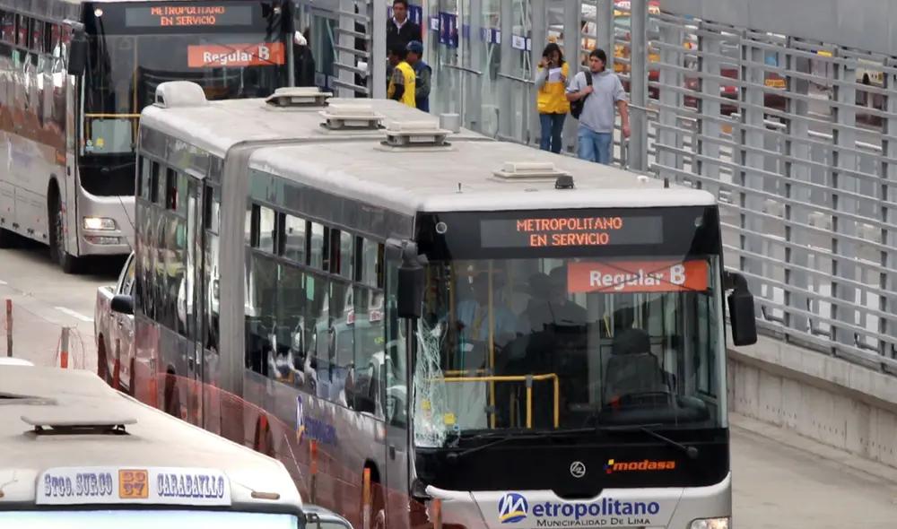 El bus Regular B es uno de los primeros servicios del Metropolitano. Foto: Andina
