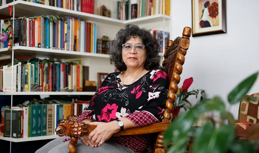 Méndez es doctora en Historia por la Universidad del Estado de Nueva York. Ha sido profesora invitada en la Escuela de Altos Estudios de París y docente asociada en la UNSCH, Ayacucho. Foto: Antonio Melgarejo Méndez es doctora en Historia por la Universidad del Estado de Nueva York. Ha sido profesora invitada en la Escuela de Altos Estudios de París y docente asociada en la UNSCH, Ayacucho. Foto: Antonio Melgarejo