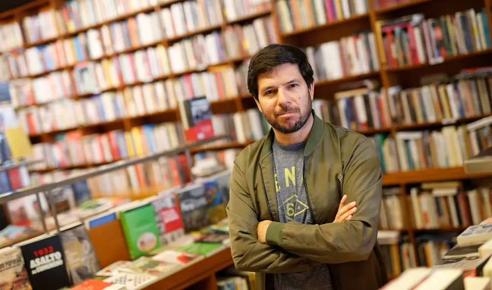 Novela. El mundo que vimos arder (Alfaguara, 2023), la nueva novela de Cisneros, será presentada hoy, a las cinco de la tarde, en la sala Blanca Varela de la FIL. Foto: Antonio Melgarejo Novela. El mundo que vimos arder (Alfaguara, 2023), la nueva novela de Cisneros, será presentada hoy, a las cinco de la tarde, en la sala Blanca Varela de la FIL. Foto: Antonio Melgarejo