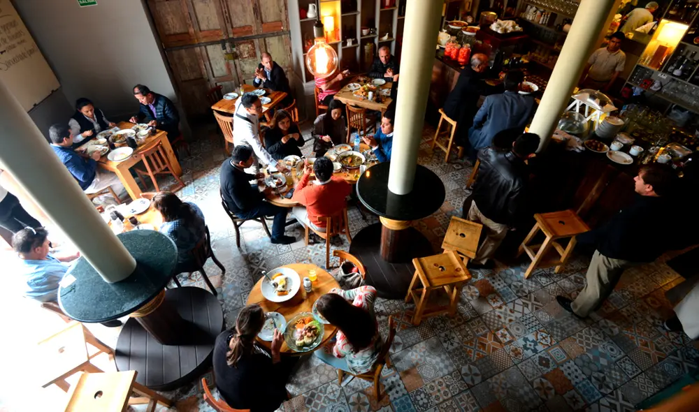 Si decides ir a restaurantes, bares y hoteles, podrás descontar del Impuesto a la Renta hasta el 15% del total de la operación. Foto: difusión Si decides ir a restaurantes, bares y hoteles, podrás descontar del Impuesto a la Renta hasta el 15% del total de la operación. Foto: difusión