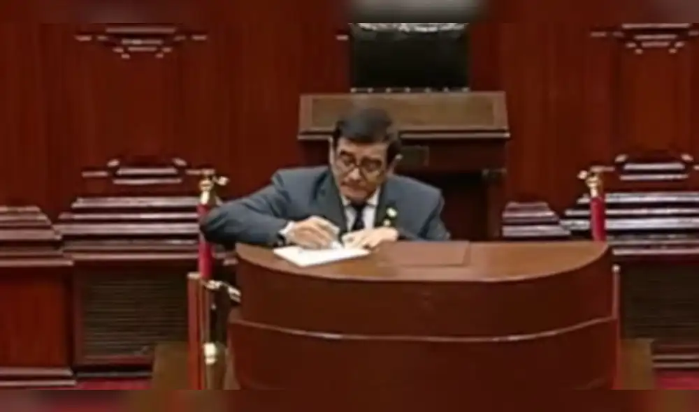 José Williams hizo público el sentido de su voto. Foto: captura Congreso