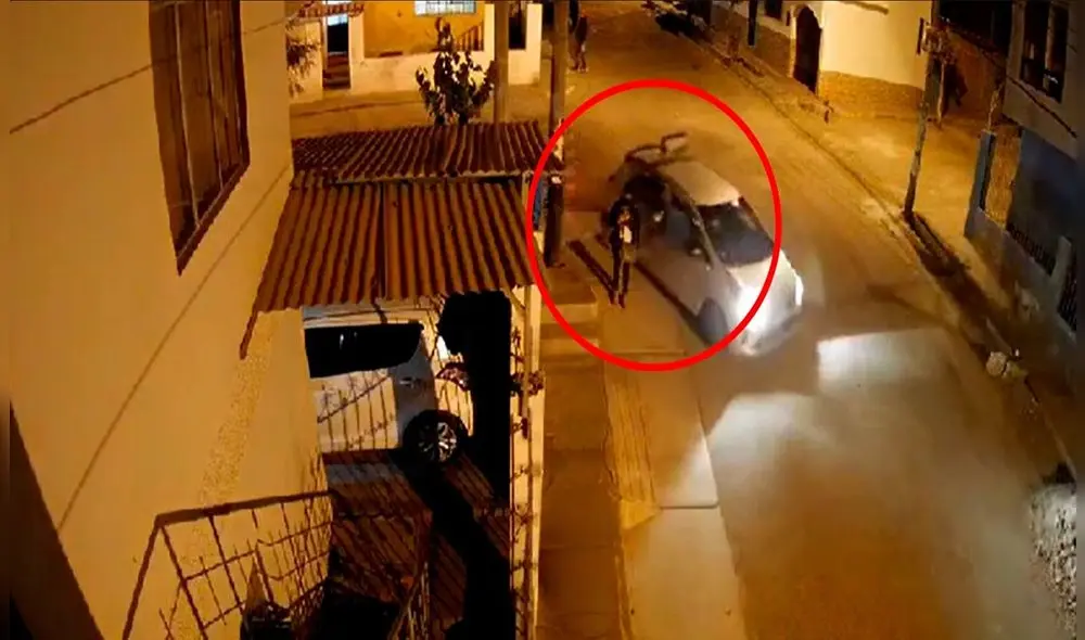 Este robo bajo la modalidad del "arranche" ocurrió la semana pasada en el Cercado. Foto: La República