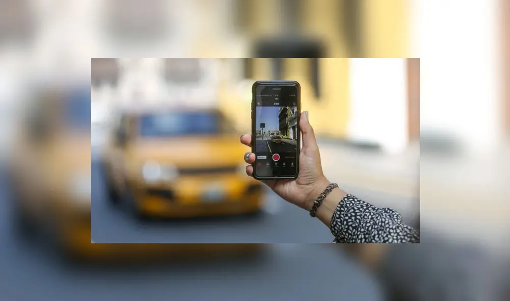 Ayuda a reportar las infracciones de tránsito desde tu celular. Foto: Andina Ayuda a reportar las infracciones de tránsito desde tu celular. Foto: Andina