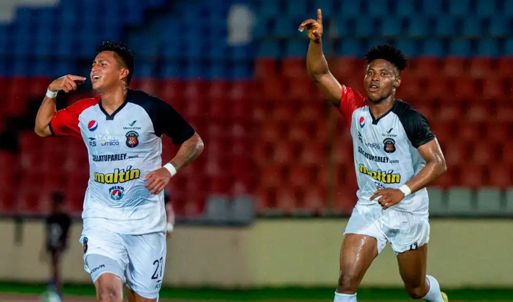 El Caracas se mantiene en la quinta posición de la Liga FutVe. Foto: composición LR / Caracas_FC / Twitter