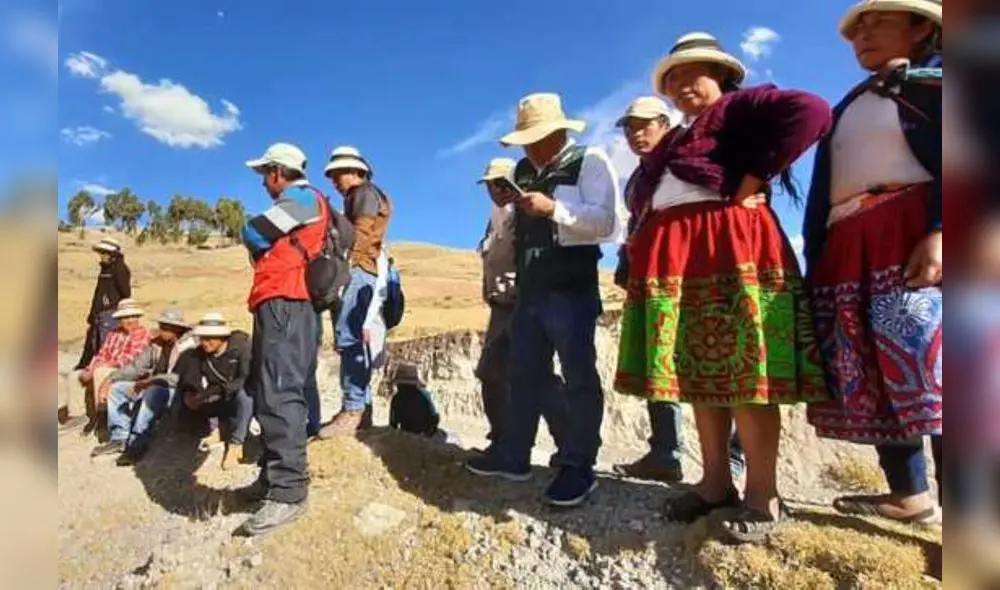 agricultores denuncian la desidia e inacción de las autoridades y funcionarios, para frenar las consecuencias de los fenómenos climáticos. Foto: Andina