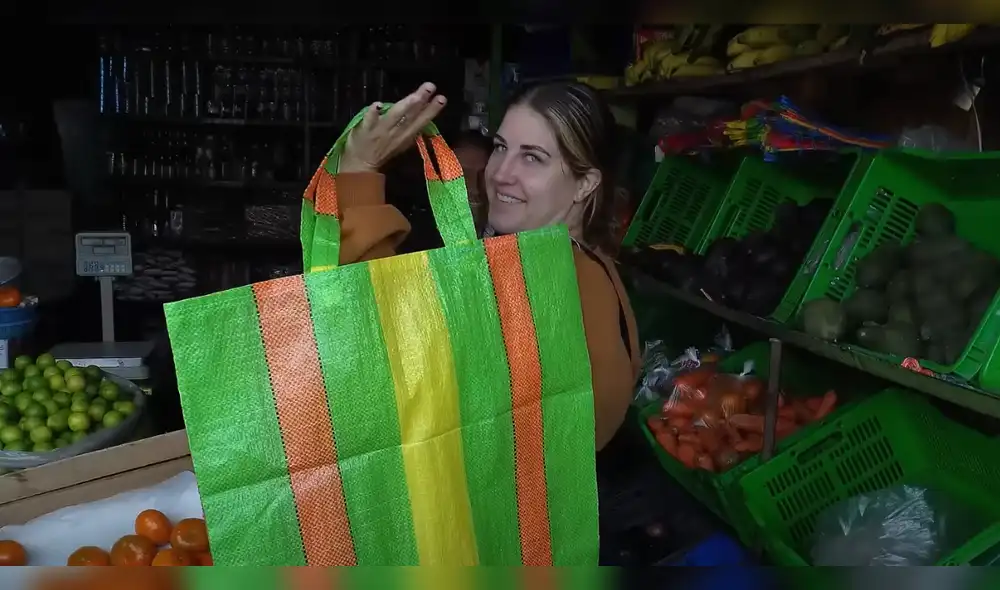 Collen ha simpatizado con muchos peruanos que la conocieron a través de su enamorado. Foto: captura/YouTube/Ángel Ramírez Collen ha simpatizado con muchos peruanos que la conocieron a través de su enamorado. Foto: captura/YouTube/Ángel Ramírez