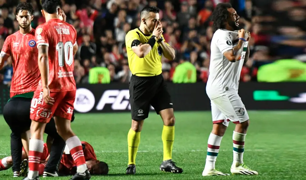 Marcelo fue expulsado luego de revisar la jugada en el VAR. Foto: El Gráfico