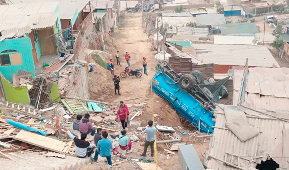 El propietario de la empresa de la cisterna mencionó que apoyarán a los vecinos afectados. Foto: Omar Coca/La República El propietario de la empresa de la cisterna mencionó que apoyarán a los vecinos afectados. Foto: Omar Coca/La República