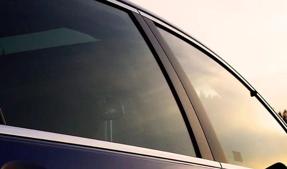 El permiso de lunas polarizadas está a cargo de la Policía Nacional del Perú. Foto: Slood