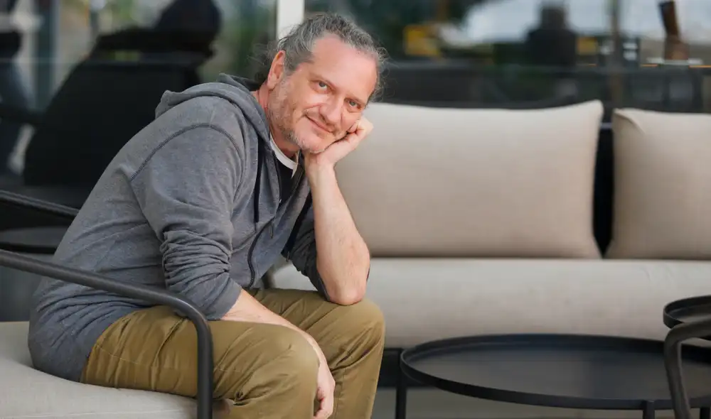 "Hemos hecho del amor una especie de antídoto, de remedio, de sutura, de ese sinsentido originario, que es ser finito, nacer para morir”. Foto: Feliz Contreras - La República