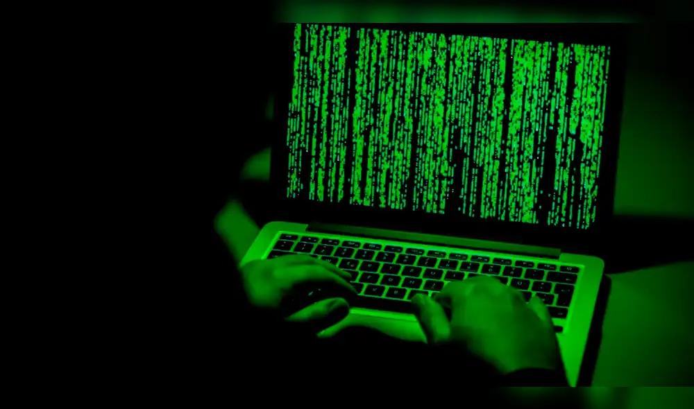 Esta actividad cibercriminal es conocida como camfecting. Foto: EFE