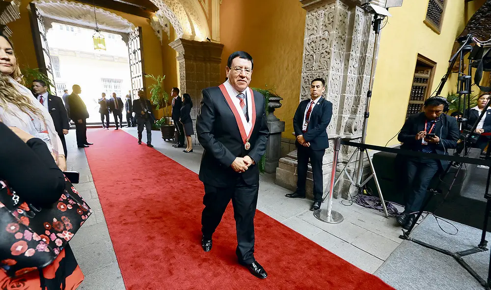 Sigue sin oficializarse al nuevo presidente de la Comisión de Ética, aunque todo indica que será Esdras Medina. Foto: Congreso Sigue sin oficializarse al nuevo presidente de la Comisión de Ética, aunque todo indica que será Esdras Medina. Foto: Congreso