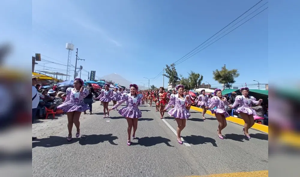 Demostración. Grupos de saya participaron en corso del Cono Norte en Cerro Colorado.