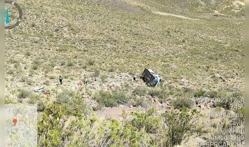 Accidente se registró en la vía penetración a Chivay. Foto: cortesía PNP Accidente se registró en la vía penetración a Chivay. Foto: cortesía PNP