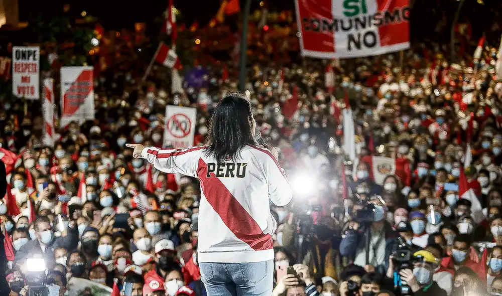 Responda, usted. Para el 28 de agosto ha sido citada Keiko Fujimori por la Fiscalía que investiga la procedencia de los fondos de la campaña del falso fraude. Foto: Antonio Melgarejo/La República