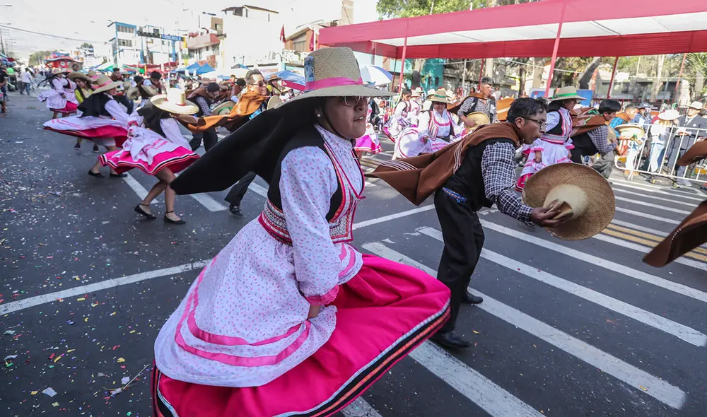 El corso de por el Aniversario de Arequipa. Foto: La República